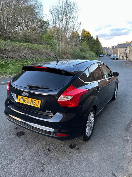 FORD FOCUS 1.0 T EcoBoost Titanium