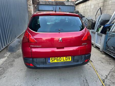 PEUGEOT 3008 1.6 HDi Active