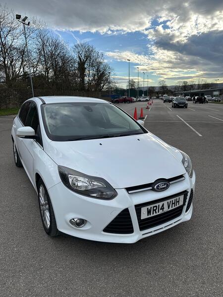 FORD FOCUS 1.0 T EcoBoost Zetec